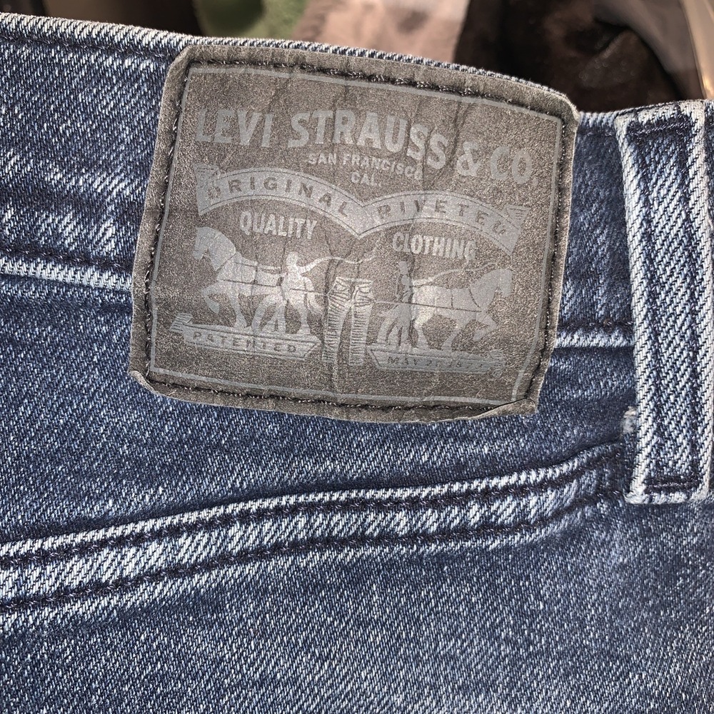 Women's Levi's High Waist Taper Size 30 Denim Stretchy Jeans Curvy Jeans Skinny - Picture 8 of 8